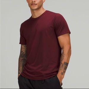 Lululemon men’s fundamental T